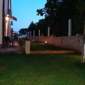 https://studio-apartman-san-3.in-istria.net