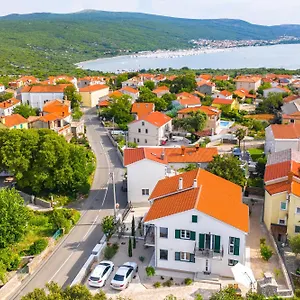 https://sea-point-villa-ivan.primorje-gorskikotar.com