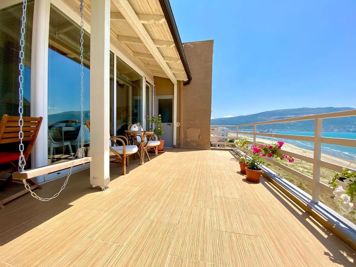 فلورا Eka Luxury Apartments