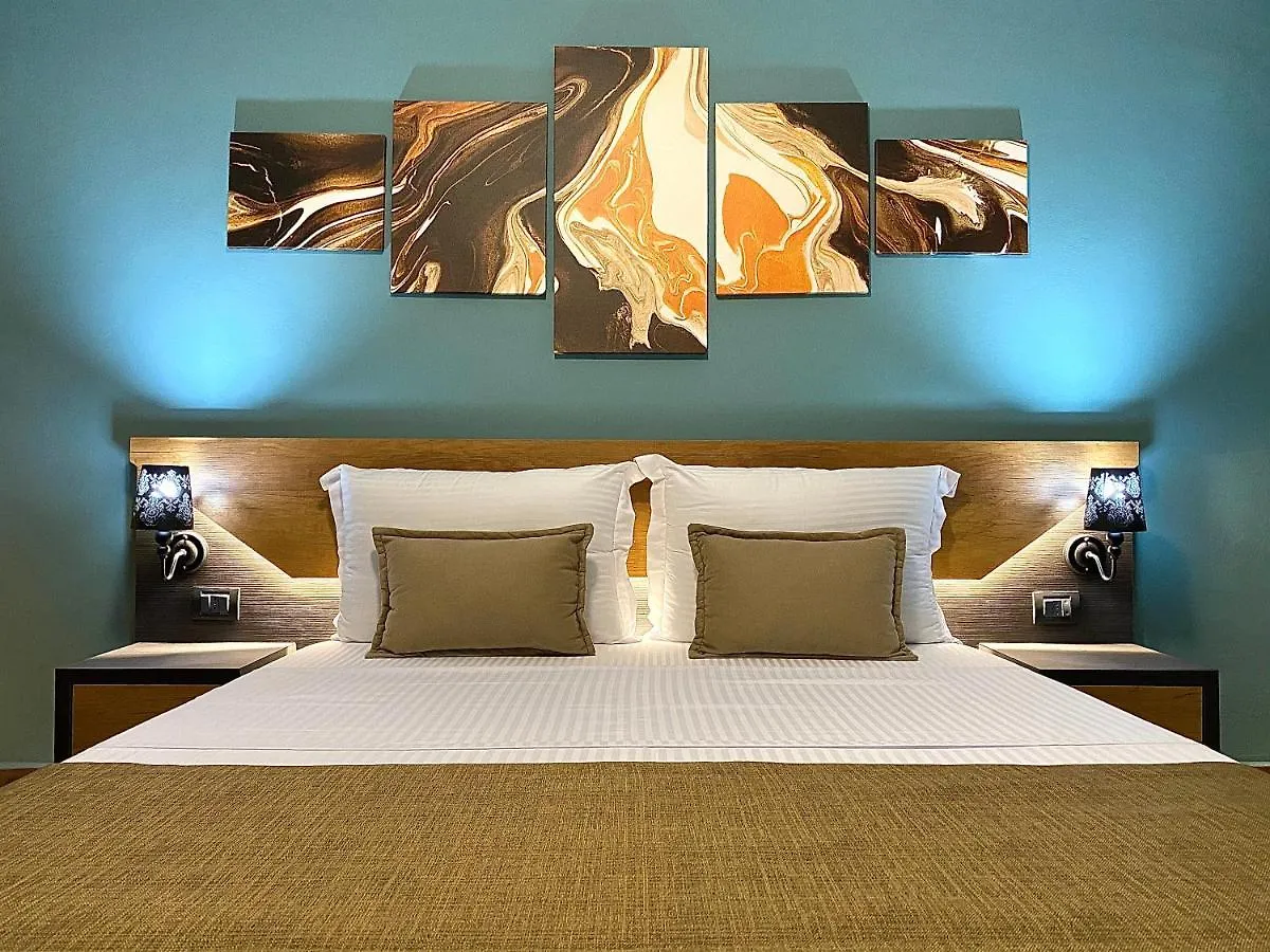 فلورا Eka Luxury Apartments