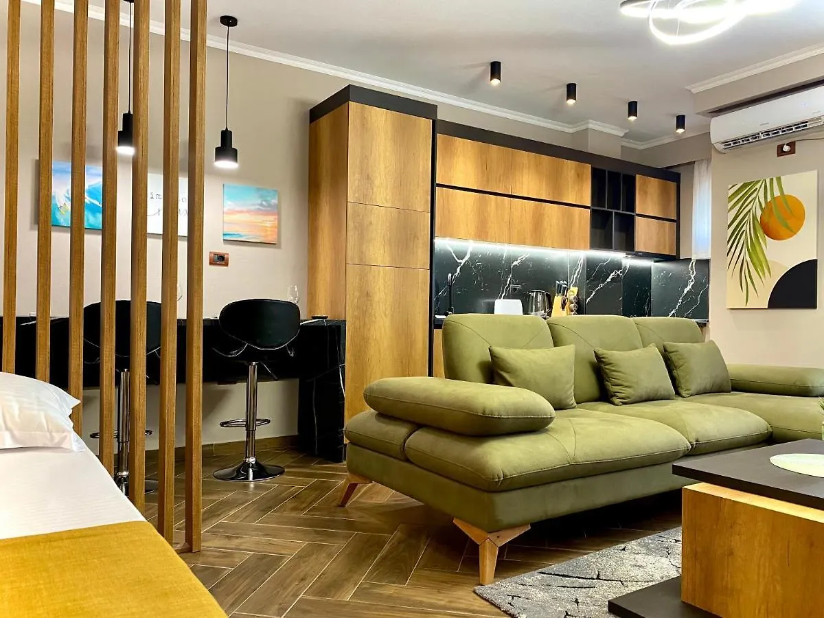 فلورا Eka Luxury Apartments